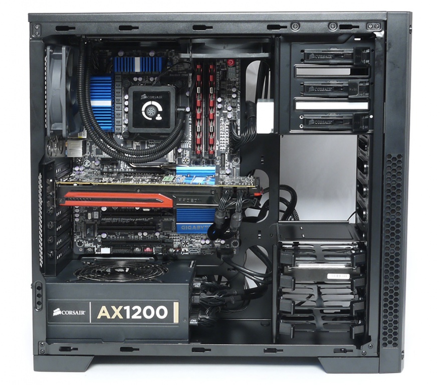 The Interior - Corsair Carbide 300R Case Review - Page 3