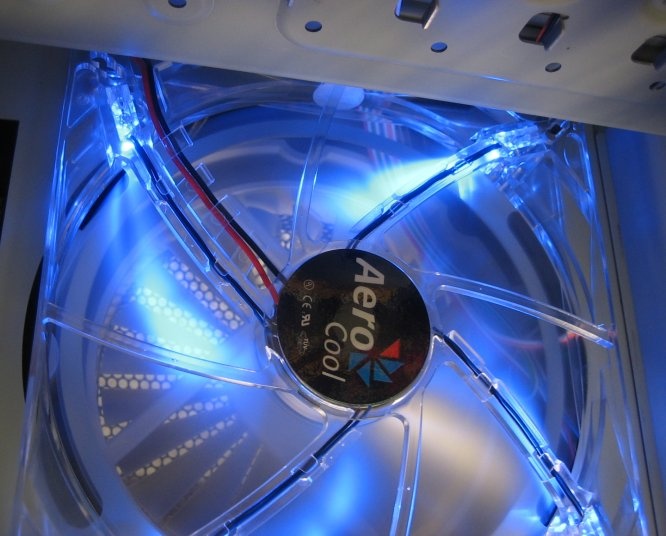 Case in action and Conclusion Aerocool ExtremEngine 3T Case Review