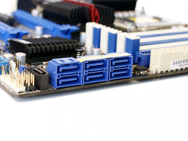 The Board - Asus Rampage II Gene Review - Page 2