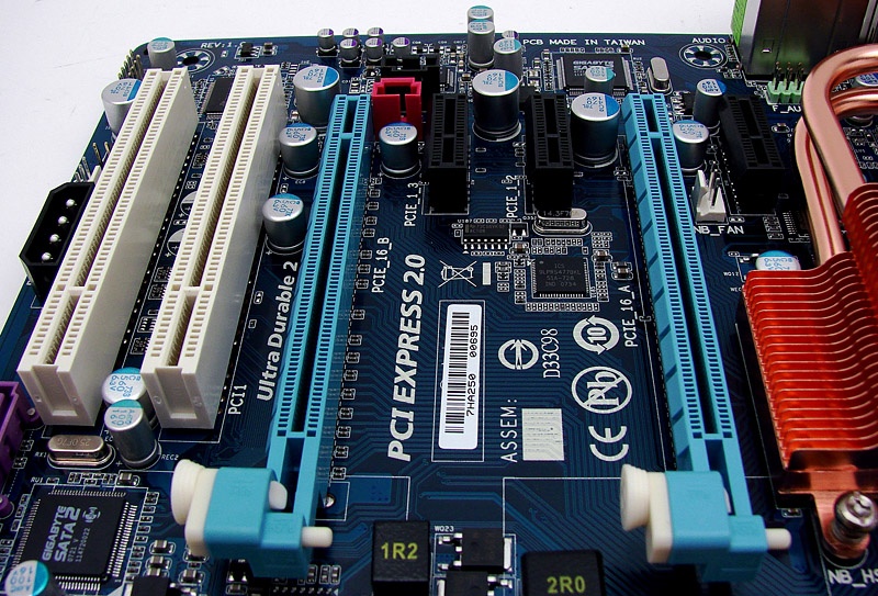 The Board - Gigabyte Ga-ma790fx-ds5 Review & Overclocking - Page 2