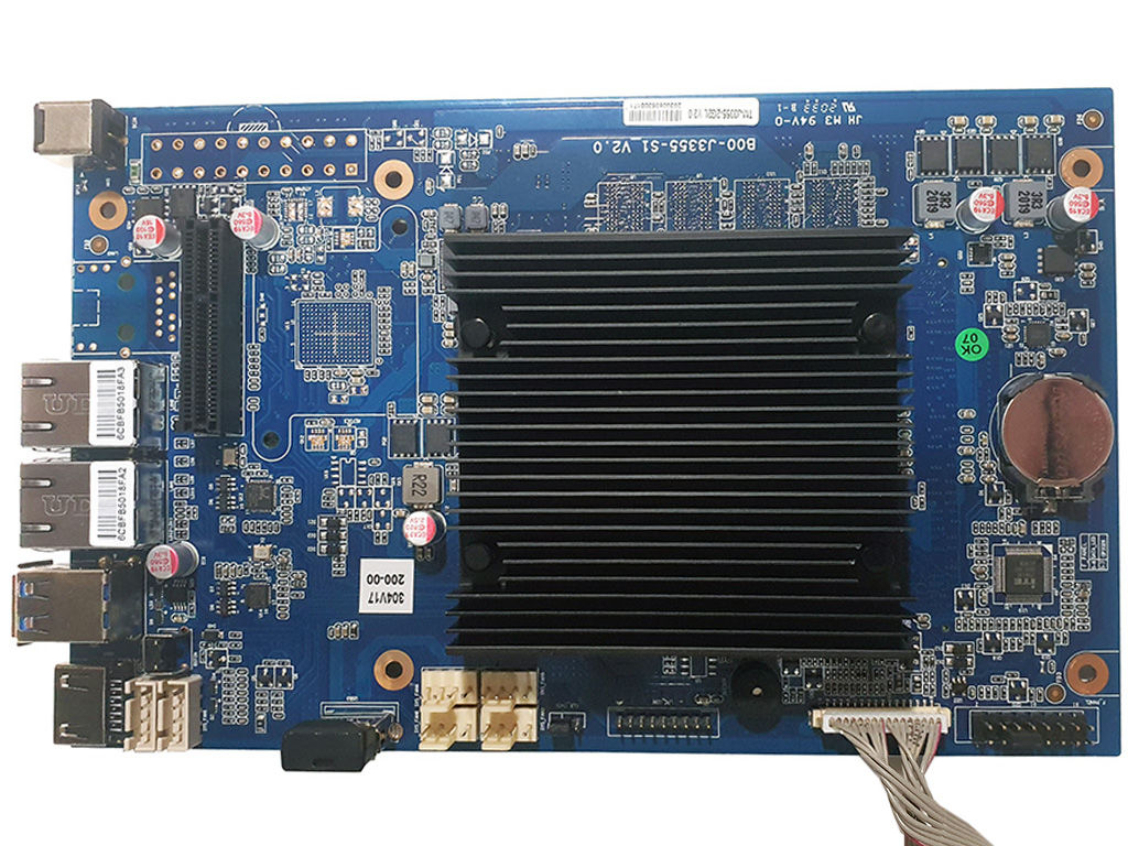 TERRAMASTER F5-221 5ベイNAS + 4GB DDR3 TerraMaster F5-221: The Best Budget NAS? - HomeTechHacker