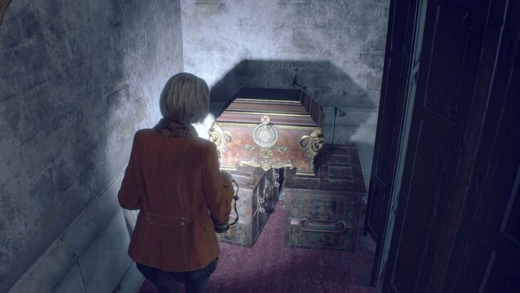 Resident Evil 4 Remake Mausoleum Lamp Puzzle Solution