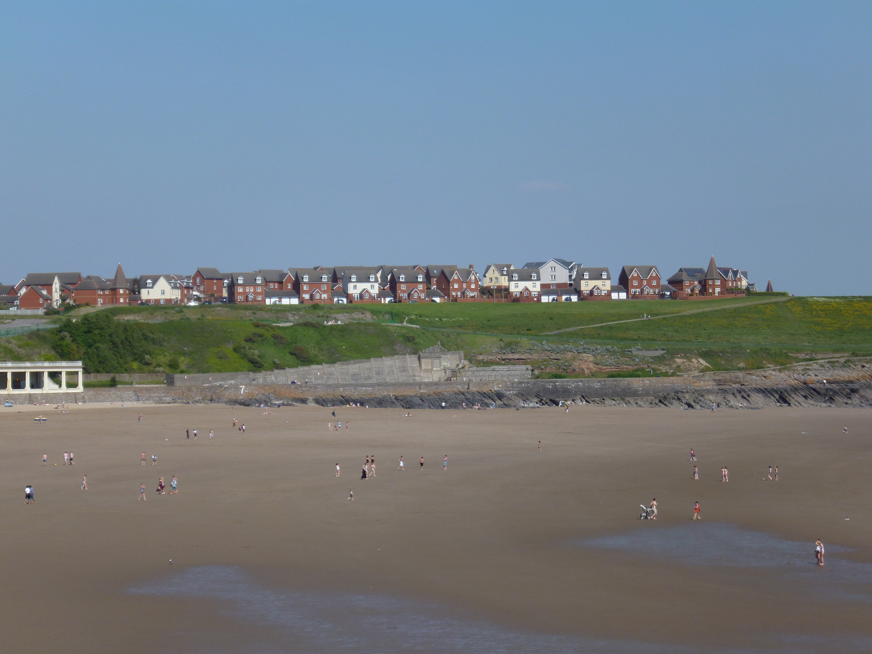 Houses Overlooking Barry Island Beach from Dynamite - hosted by Neoseeker