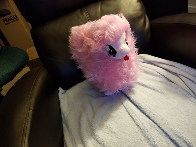 fluffle puff toy