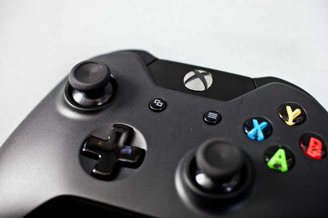 Xbox One wireless PC adapter releases October 20, requires Windows 10 ...