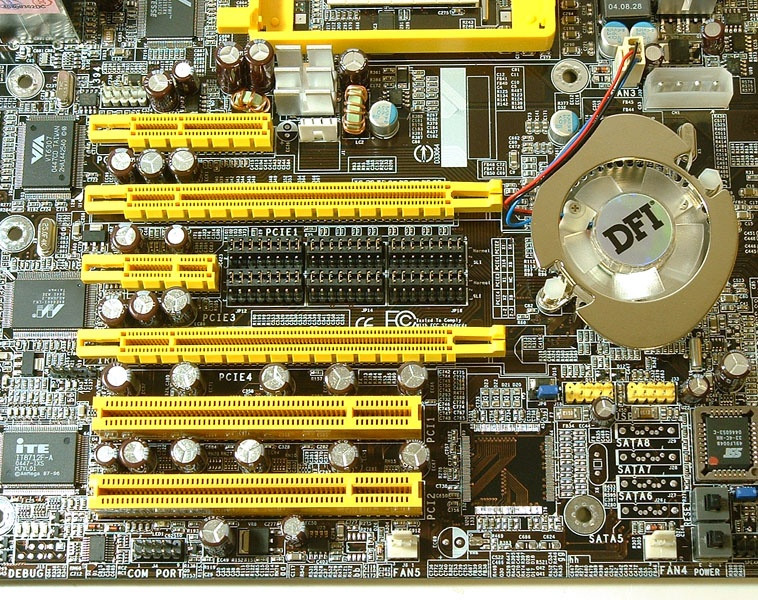 DFI LanParty UT nF4 Ultra-D - Introduction