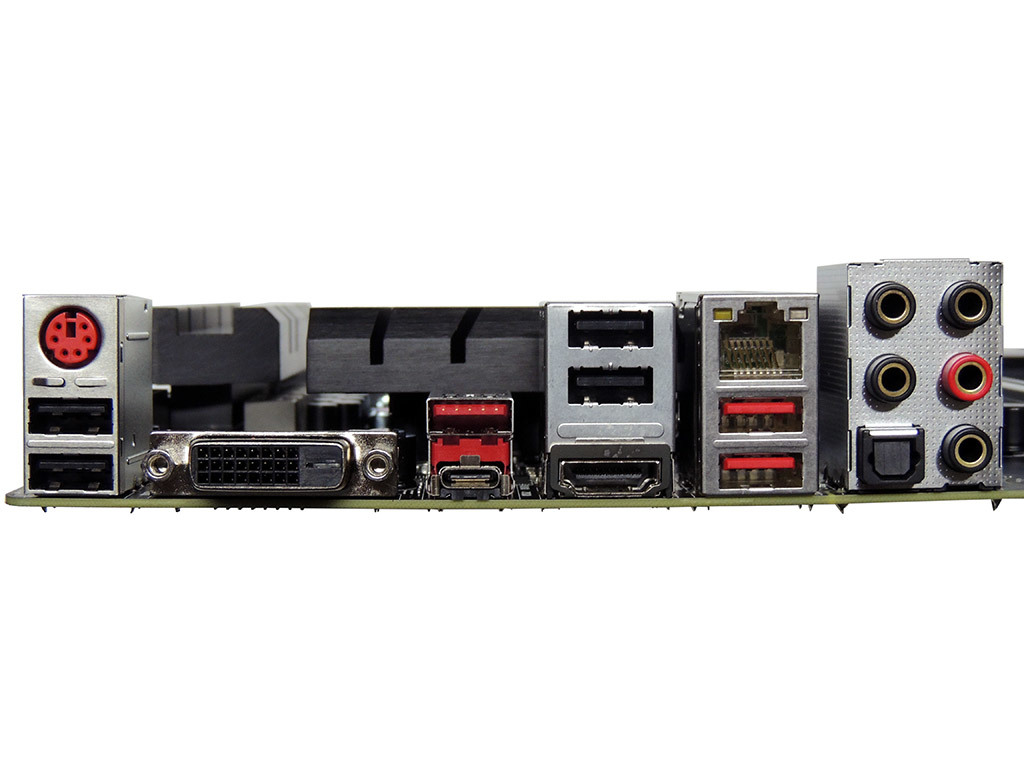 MSI Z170A Gaming Pro Carbon: The Board - MSI Z170A Gaming Pro Carbon Review  - Page 2