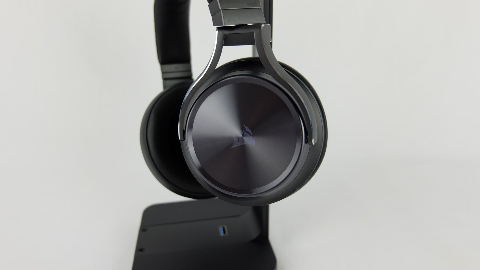 Corsair Virtuoso RGB Wireless XT Headset Review - Corsair Corsair Virtuoso RGB Wireless XT Headset Review - Corsair
