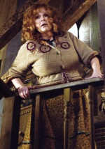 Molly Weasley - Harry Potter Wiki - Neoseeker